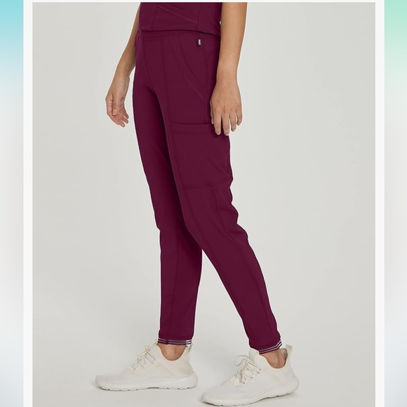 Urbane Impulse Scrubs - Picture 2 of 9